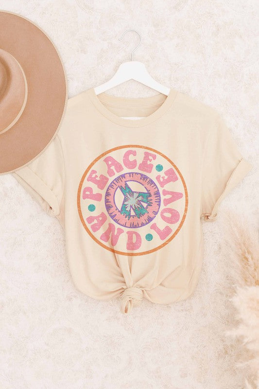 PEACE AND LOVE GRAPHIC TEE - Style Baby OMG Fashion Boutique - Stylebabyomg - Buy - Aesthetic Baddie Outfits - Babyboo - OOTD - Shie 