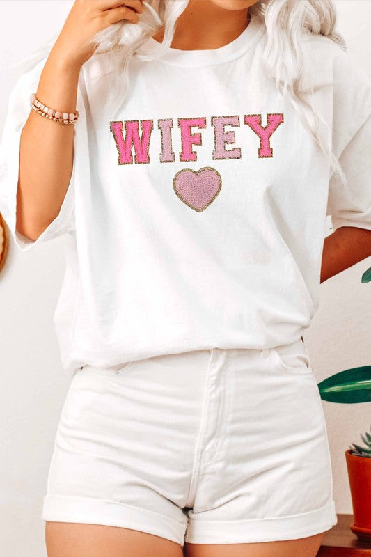 WIFEY GRAPHIC TEE - Style Baby OMG Fashion Boutique - Stylebabyomg - Buy - Aesthetic Baddie Outfits - Babyboo - OOTD - Shie 