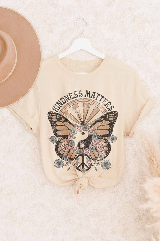 KINDNESS MATTERS GRAPHIC TEE PLUS SIZE - Style Baby OMG Fashion Boutique - Stylebabyomg - Buy - Aesthetic Baddie Outfits - Babyboo - OOTD - Shie 