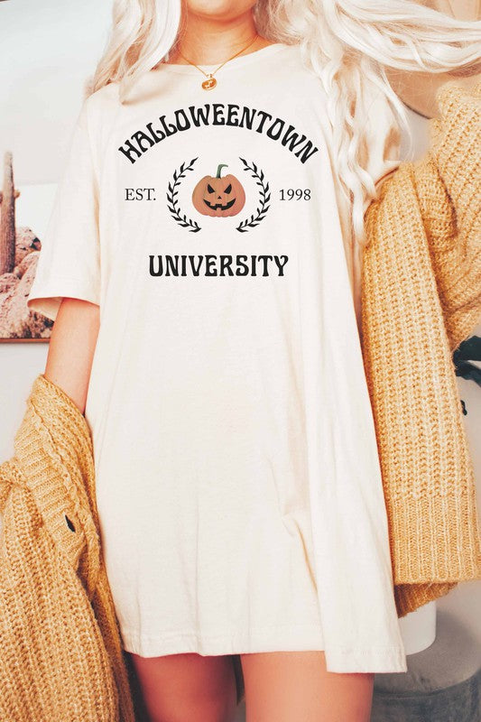 HALLOWEEN TOWN UNIVERSITY GRAPHIC TEE PLUS SIZE - Style Baby OMG Fashion Boutique - Stylebabyomg - Buy - Aesthetic Baddie Outfits - Babyboo - OOTD - Shie 