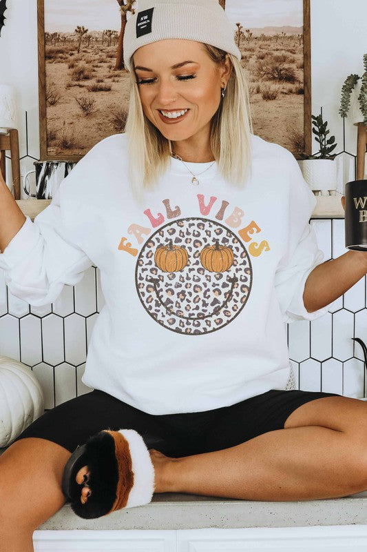 FALL VIBES LEOPARD PUMPKINS GRAPHIC SWEATSHIRT - Style Baby OMG Fashion Boutique - Stylebabyomg - Buy - Aesthetic Baddie Outfits - Babyboo - OOTD - Shie 