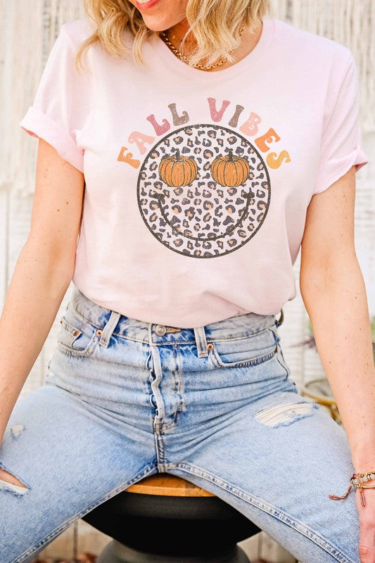 FALL VIBES LEOPARD PUMPKINS GRAPHIC TEE - Style Baby OMG Fashion Boutique - Stylebabyomg - Buy - Aesthetic Baddie Outfits - Babyboo - OOTD - Shie 