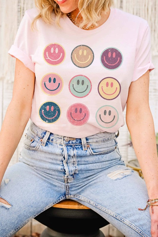 HAPPY FACE GALLERY GRAPHIC TEE PLUS SIZE - Style Baby OMG Fashion Boutique - Stylebabyomg - Buy - Aesthetic Baddie Outfits - Babyboo - OOTD - Shie 