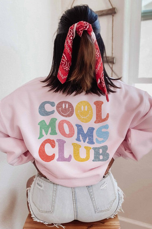 COOL MOMS CLUB GRAPHIC SWEATSHIRT - Style Baby OMG Fashion Boutique - Stylebabyomg - Buy - Aesthetic Baddie Outfits - Babyboo - OOTD - Shie 