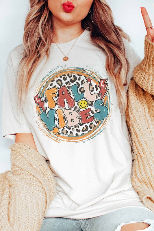 FALL VIBES LEOPARD GRAPHIC TEE PLUS SIZE - Style Baby OMG Fashion Boutique - Stylebabyomg - Buy - Aesthetic Baddie Outfits - Babyboo - OOTD - Shie 