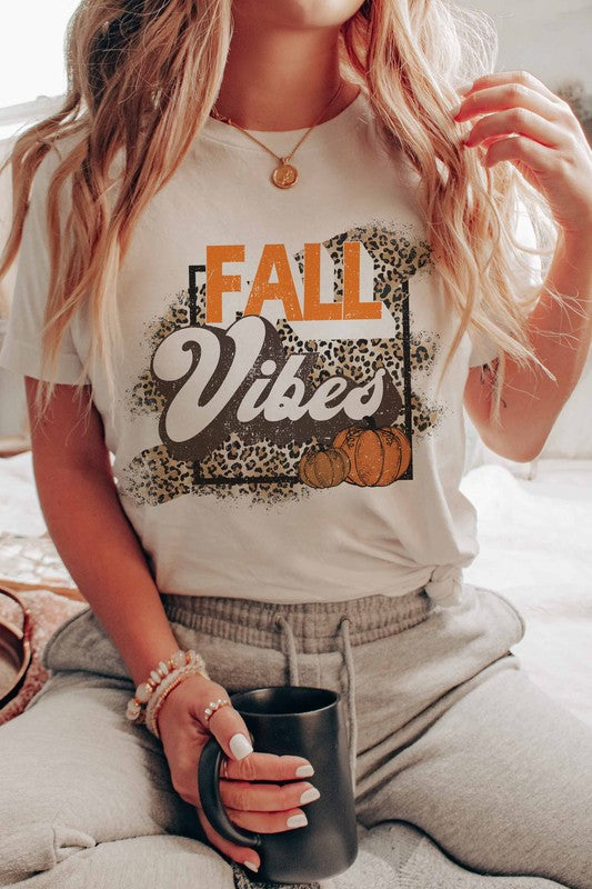 FALL VIBES PUMPKIN LEOPARD GRAPHIC TEE PLUS SIZE - Style Baby OMG Fashion Boutique - Stylebabyomg - Buy - Aesthetic Baddie Outfits - Babyboo - OOTD - Shie 