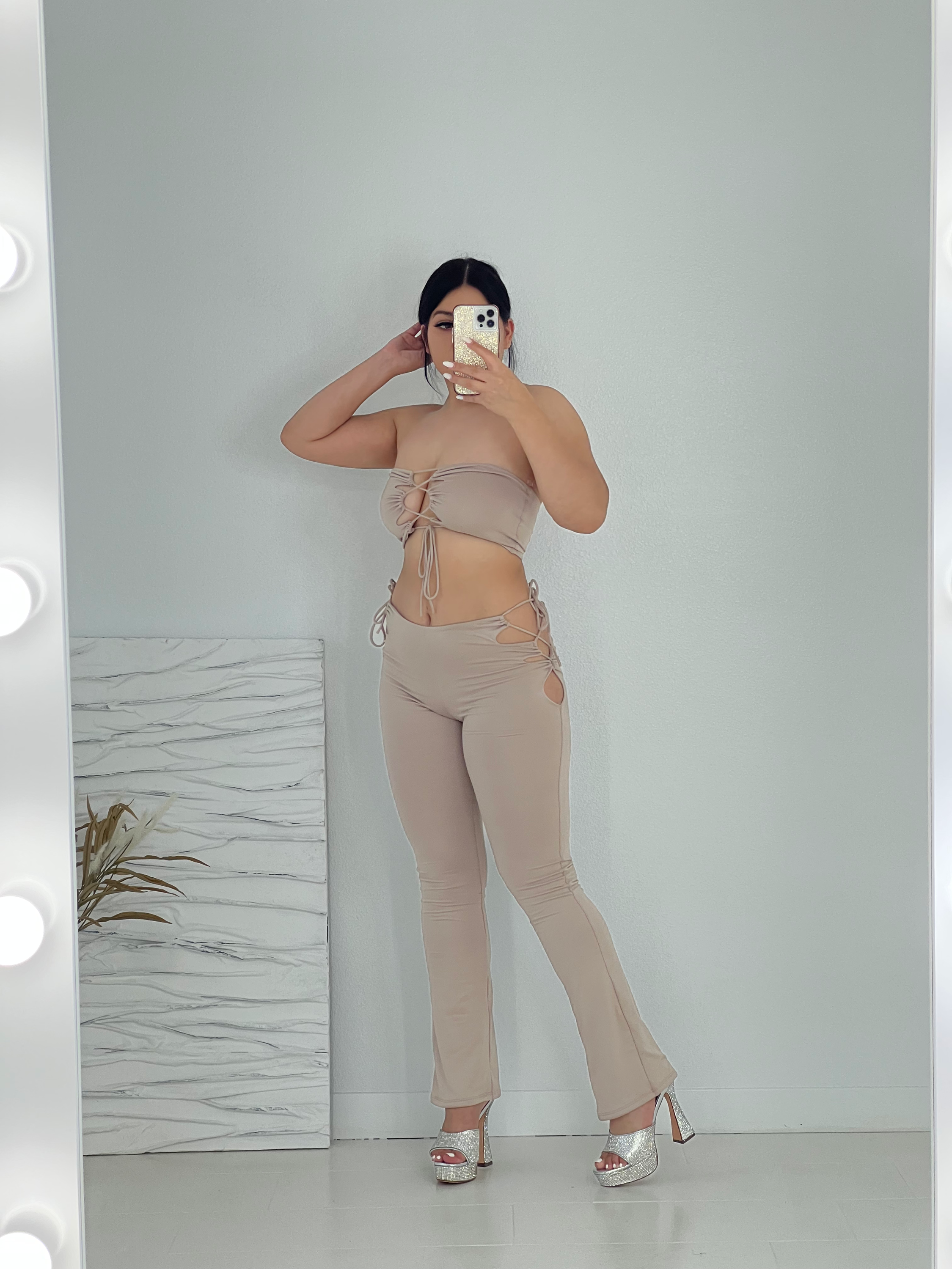 Stefani Top Flare Pants W/ Cut Outs Set - Style Baby OMG Fashion Boutique - Stylebabyomg - Buy - Aesthetic Baddie Outfits - Babyboo - OOTD - Shie 