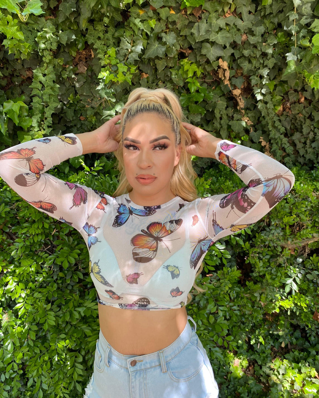 Clarissa Butterfly Mesh Crop Top - Style Baby OMG Fashion Boutique - Stylebabyomg - Buy - Aesthetic Baddie Outfits - Babyboo - OOTD - Shie 